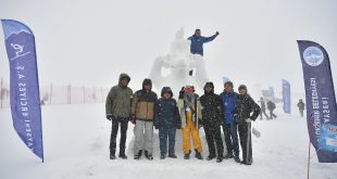 Kar Hentbol Şampiyonası, Türkiye’de İlk Kez Erciyes’te Gerçekleşti, Büyükkılıç: “Erciyes’te Yağan Kar, Sanat Eserine Dönüştü”